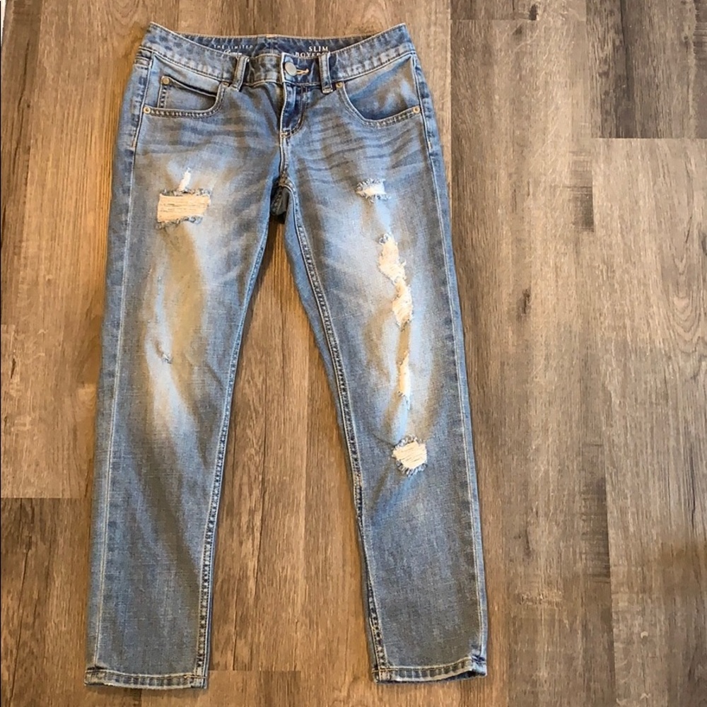 Slim Distressed Boyfriend Jean💙